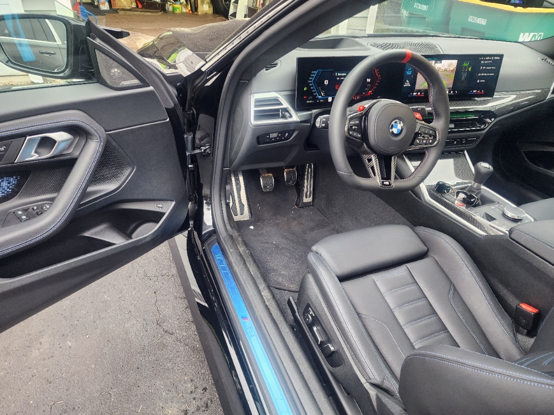 2025 BMW M2 BASE — фото 9