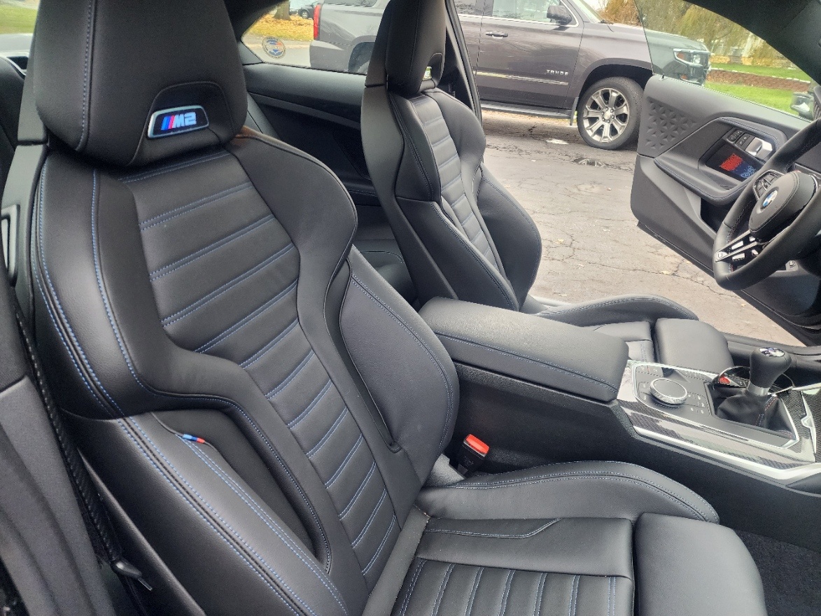 2025 BMW M2 BASE — фото 8