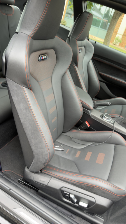 صورة 7 لـ 2021 BMW M2 COMPETITION