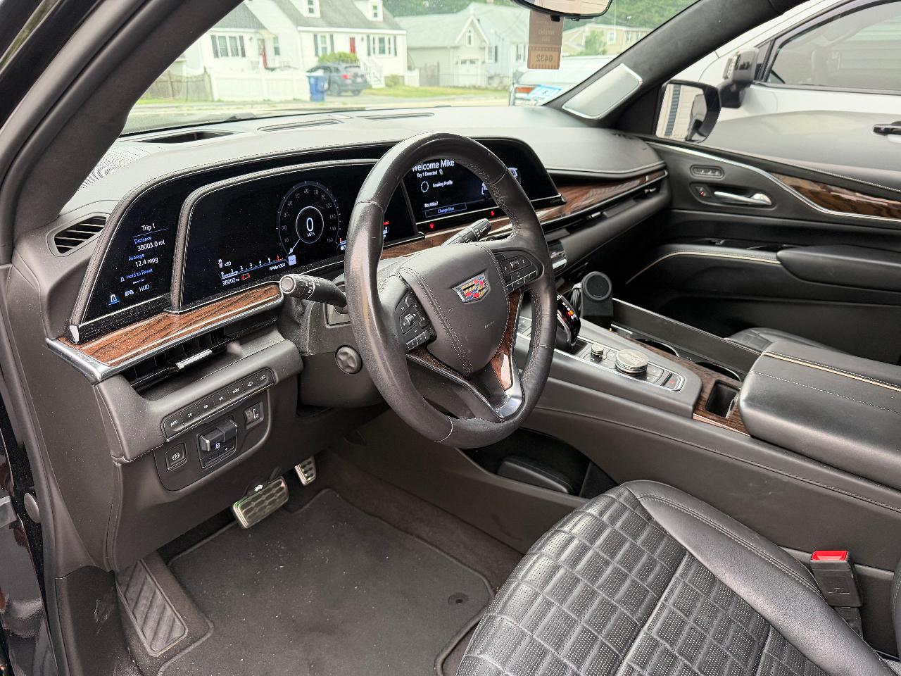 صورة 15 لـ 2022 Cadillac ESCALADE ESV SPORT PLATINUM