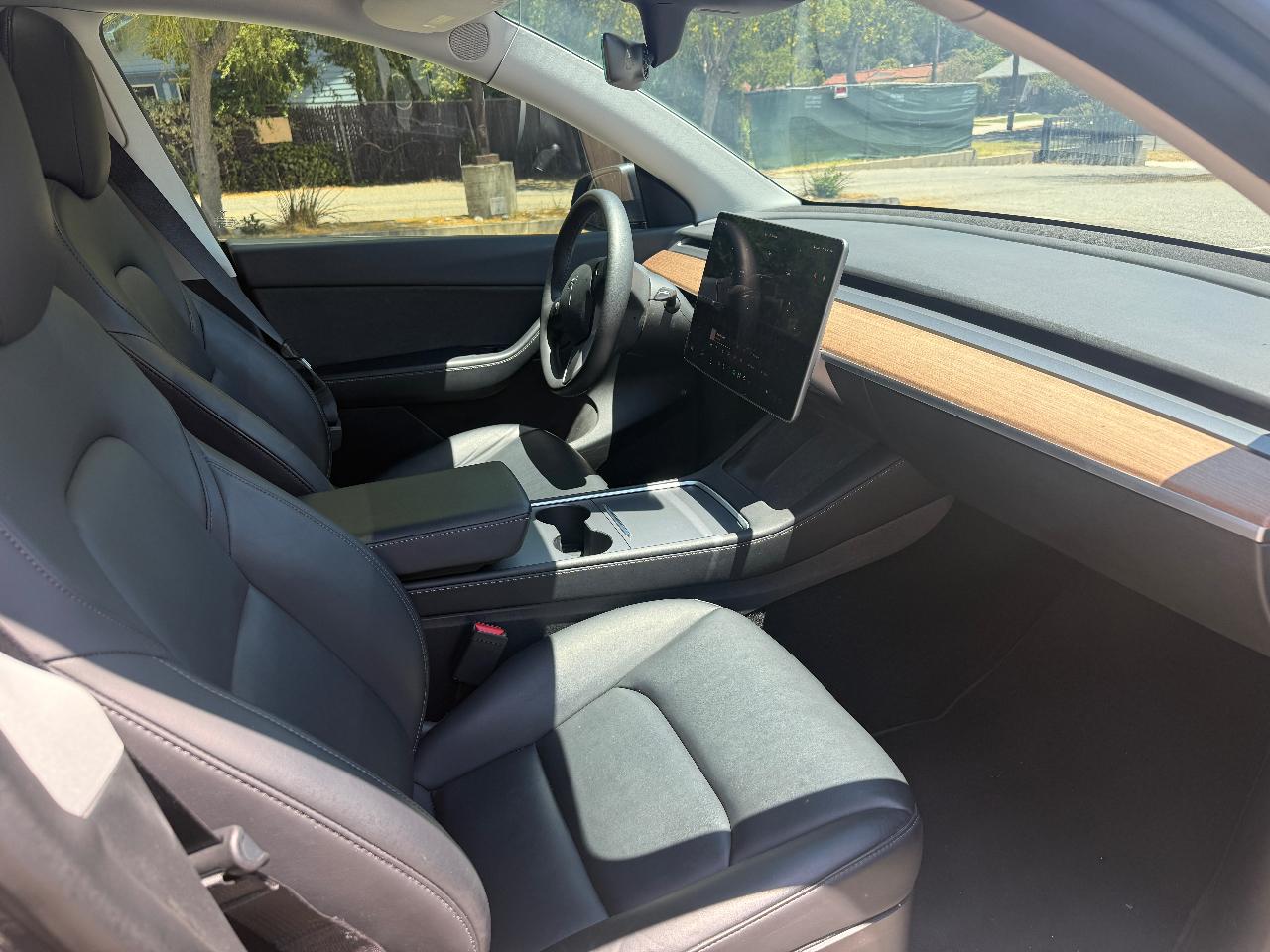 صورة 9 لـ 2022 Tesla MODEL Y LONG RANGE