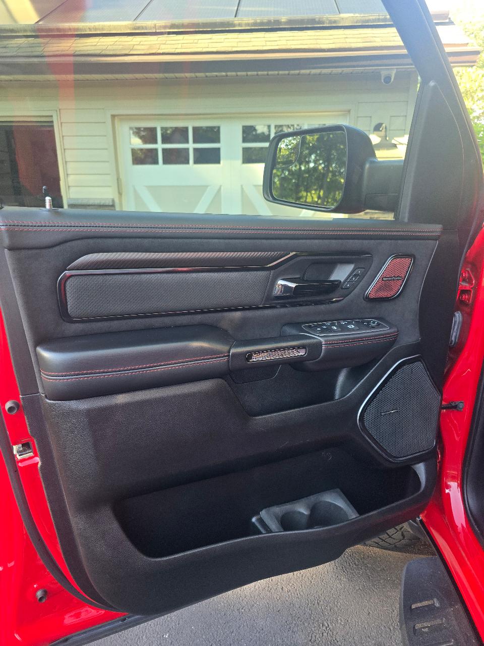 صورة مصغرة 17 لـ 2022 RAM 1500 TRX
