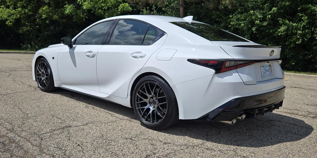 صورة 9 لـ 2024 Lexus IS 500 F SPORT PERFORMANCE PREMIUM