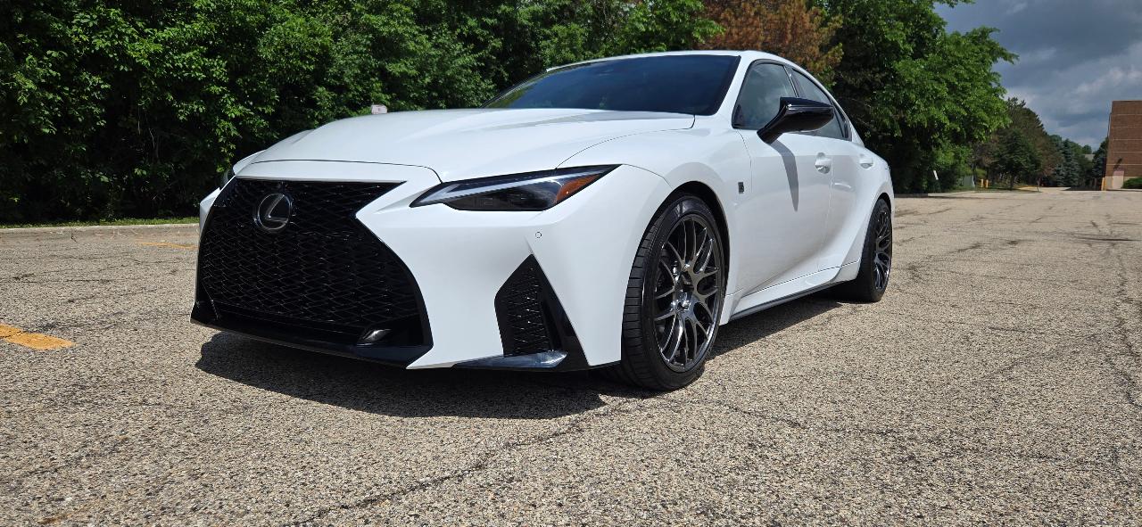صورة 1 لـ 2024 Lexus IS 500 F SPORT PERFORMANCE PREMIUM