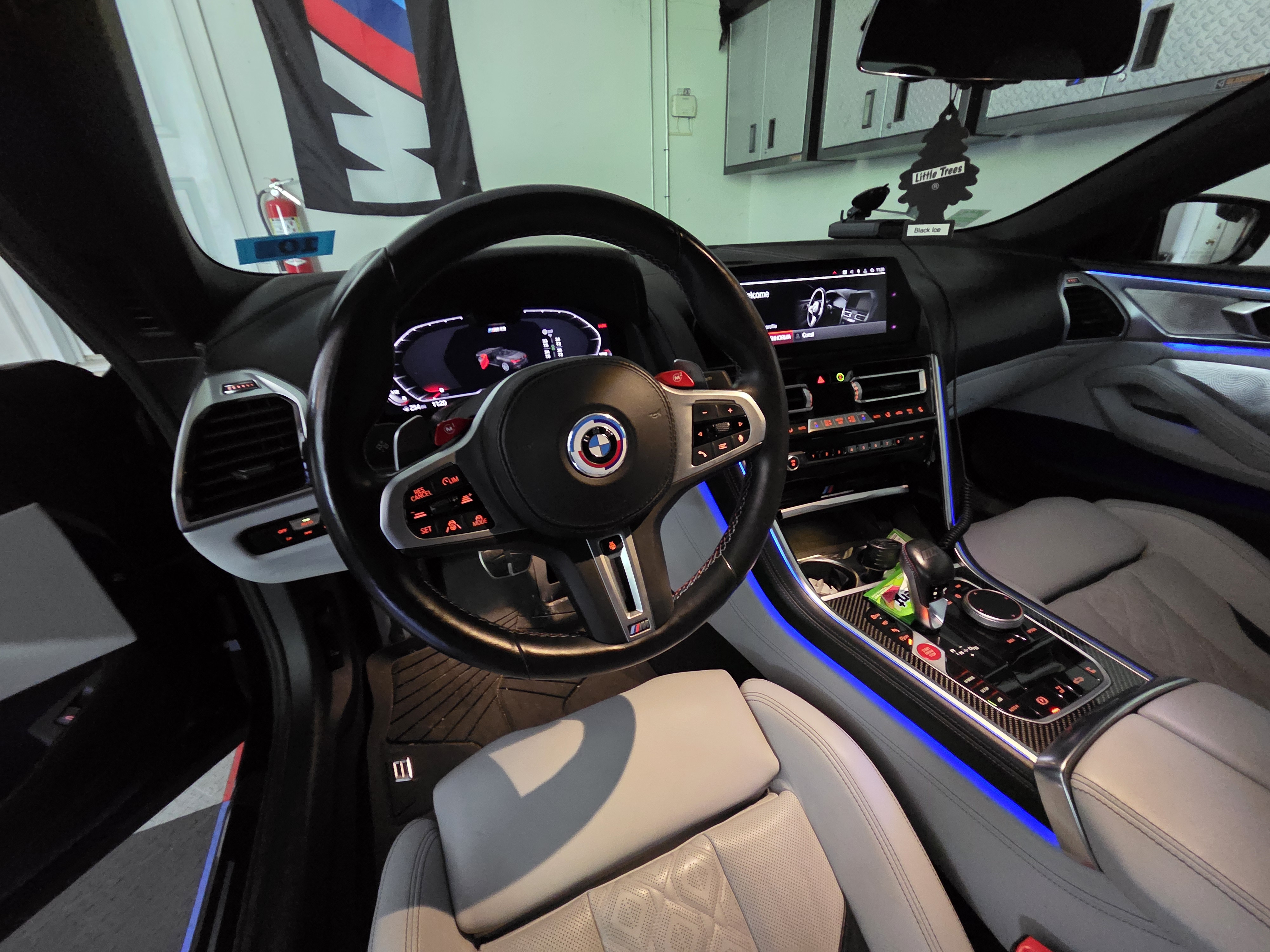 صورة 10 لـ 2022 BMW M8 COMPETITION