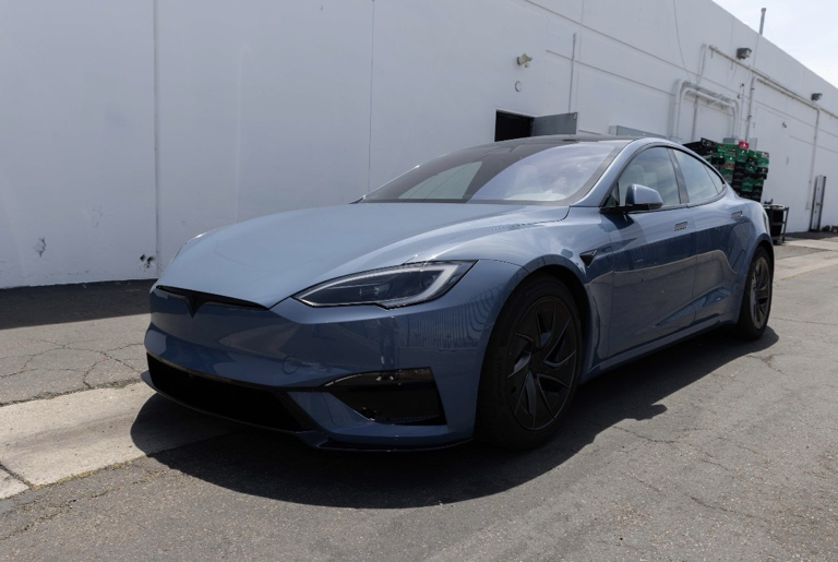 TESLA MODEL S PLAID - 5