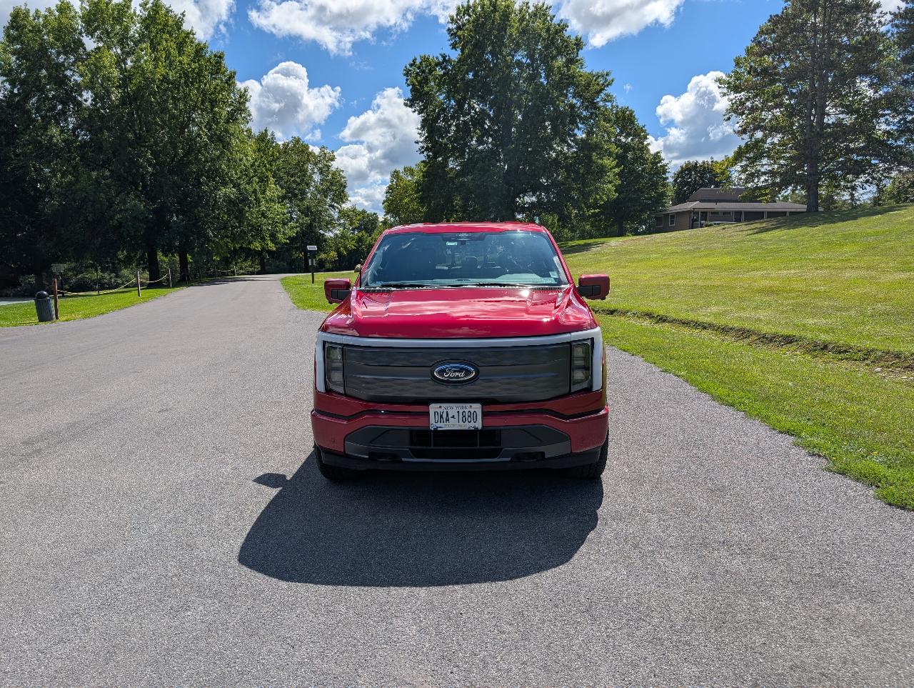 2022 FORD F-150 LIGHTNING LARIAT 照片 2