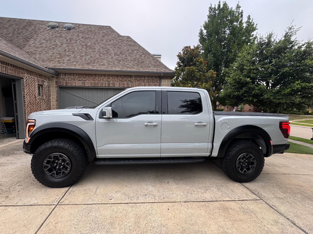 صورة 2 لـ 2026 FORD F-150 RAPTOR