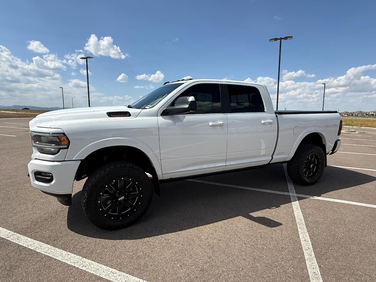 2020 RAM 3500 LARAMIE 照片 10