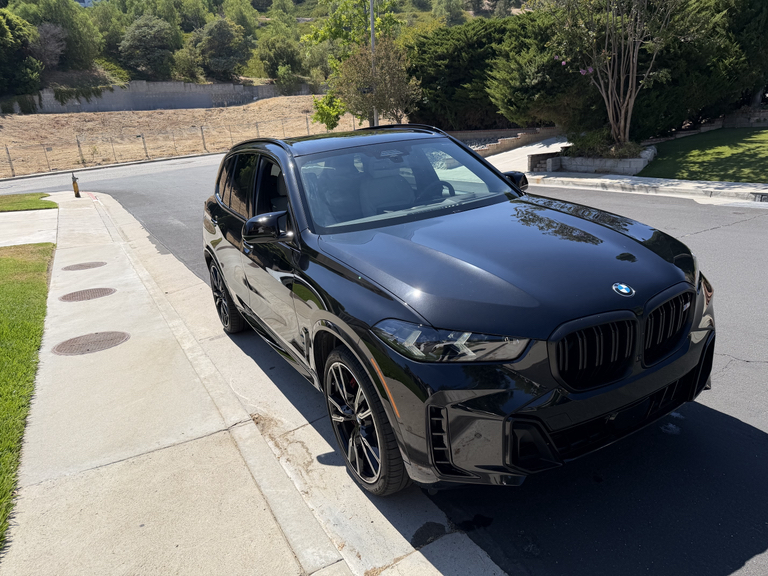 صورة 2 لـ 2025 BMW X5 M60I