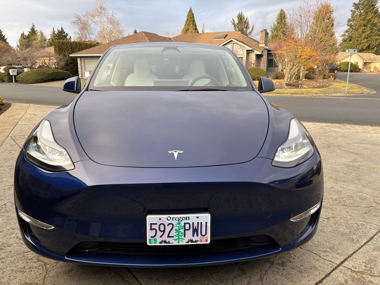 TESLA MODEL Y LONG RANGE - 1