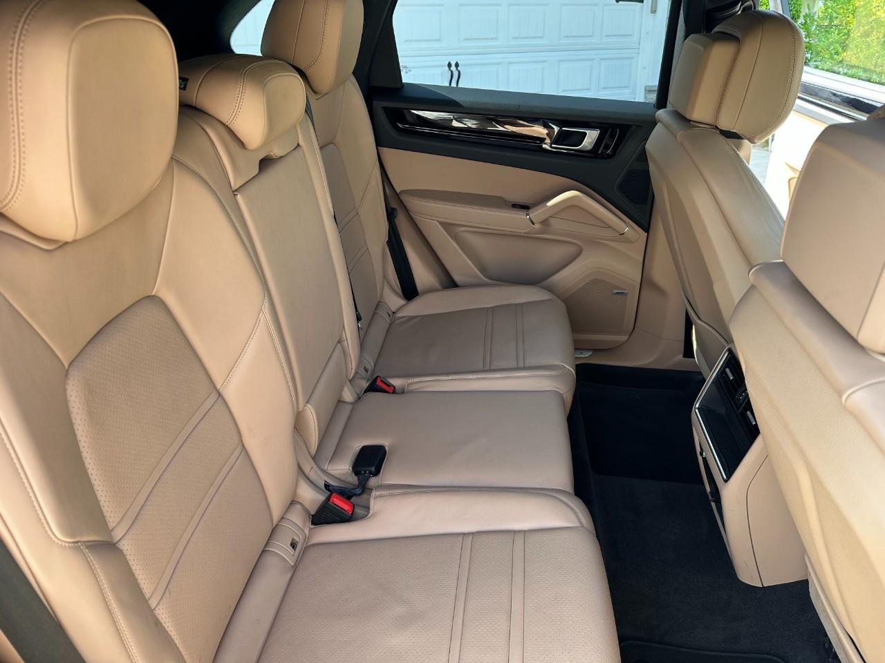 2020 Porsche CAYENNE 缩略图 24