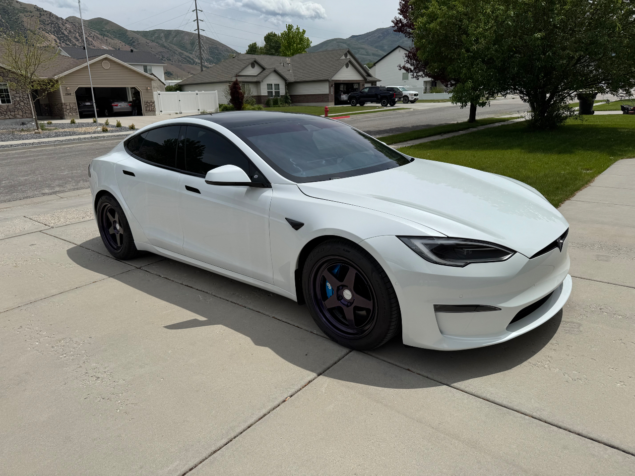 TESLA MODEL S PLAID - 1