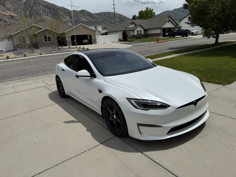 TESLA MODEL S PLAID - 2