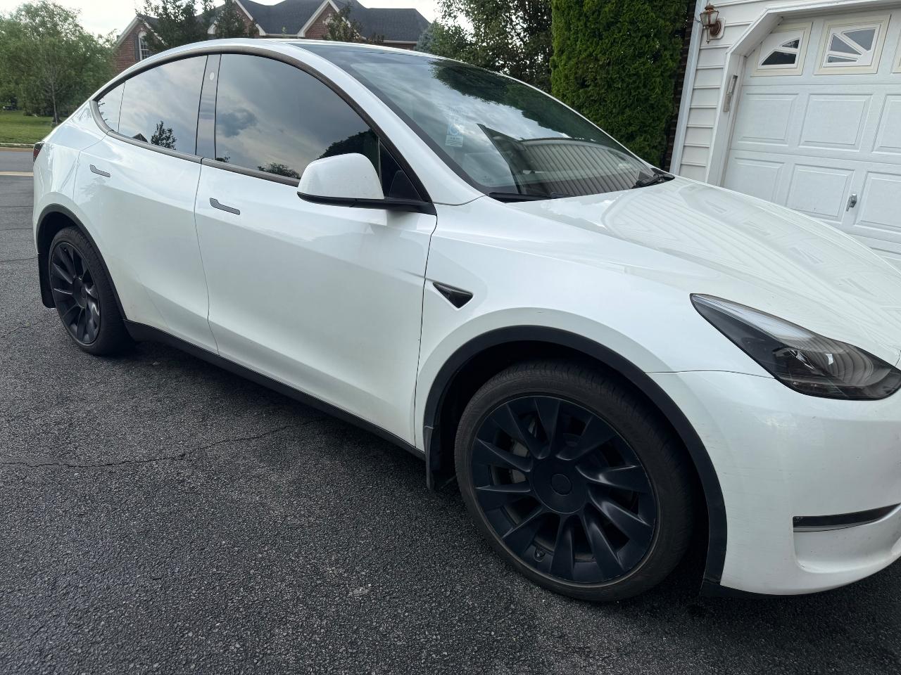 صورة 1 لـ 2023 Tesla MODEL Y LONG RANGE