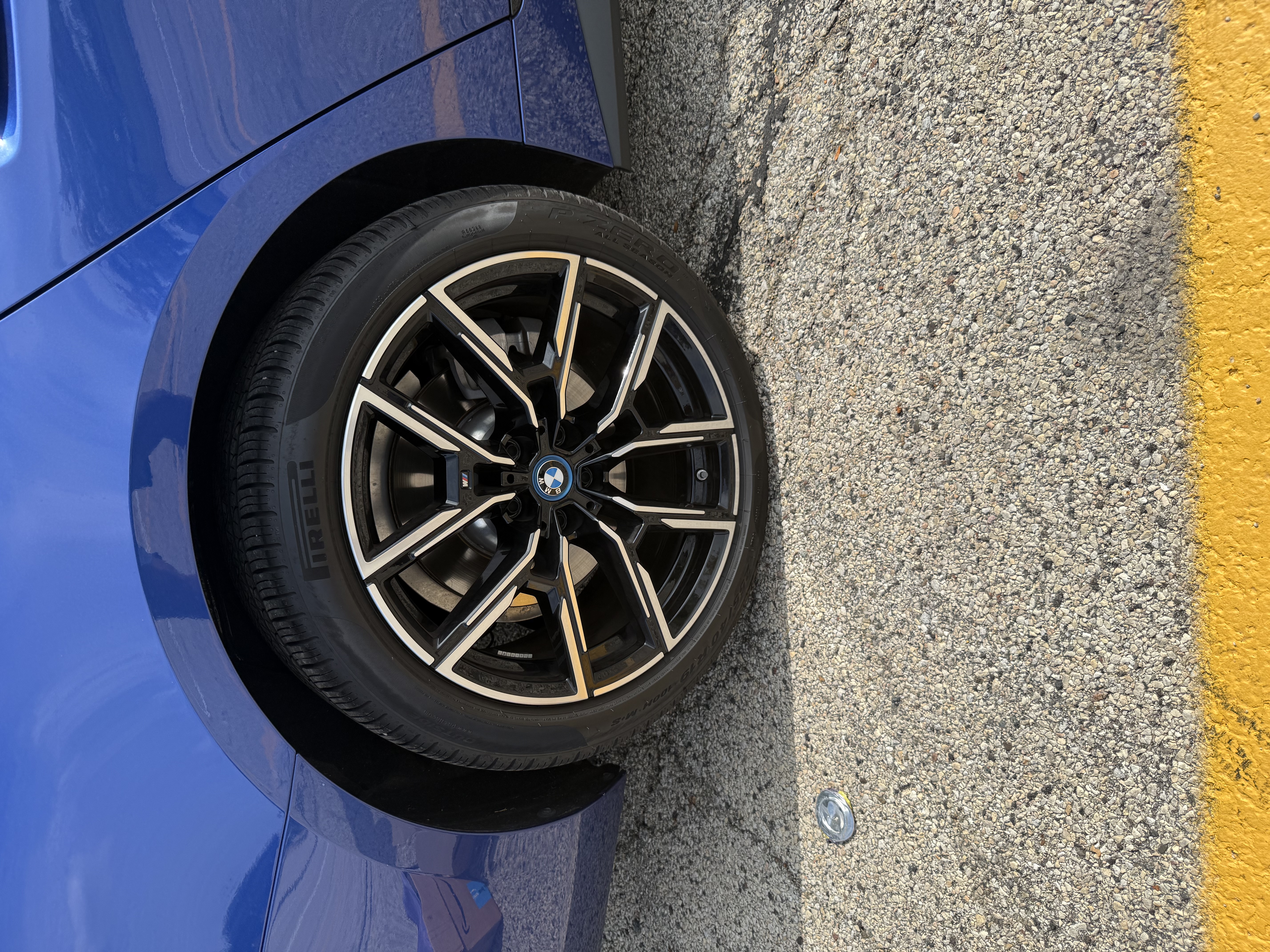 صورة 10 لـ 2023 BMW I4 GRAN COUPE EDRIVE40