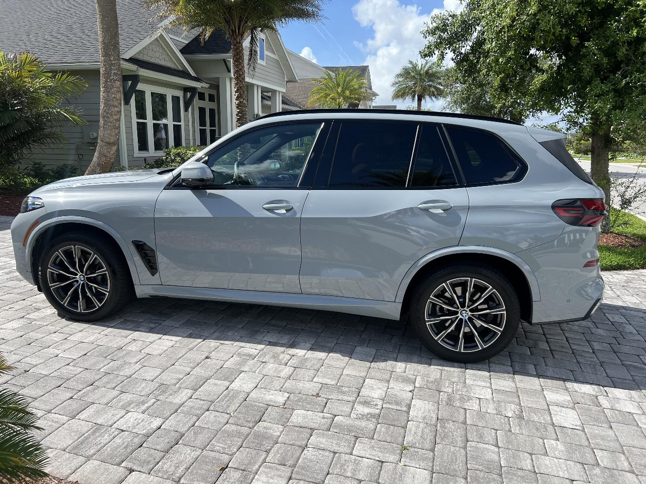 صورة مصغرة 15 لـ 2026 BMW X5 XDRIVE40I