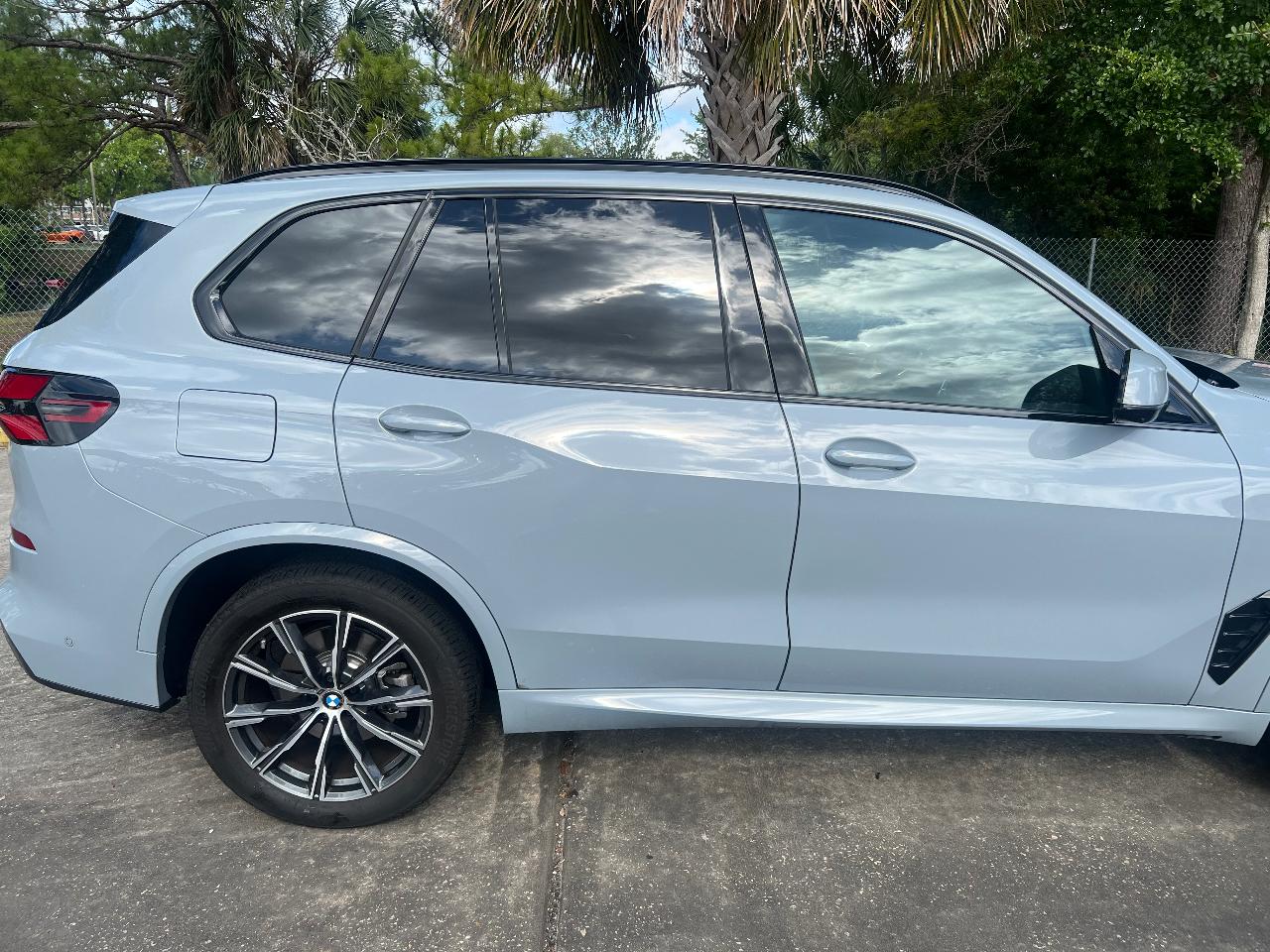 صورة 5 لـ 2026 BMW X5 XDRIVE40I