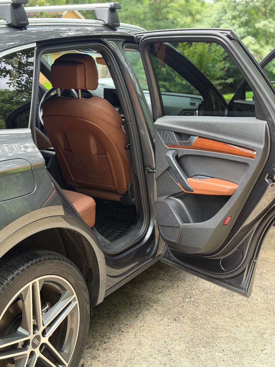 صورة مصغرة 9 لـ 2022 AUDI Q5 E 55 S LINE PREMIUM