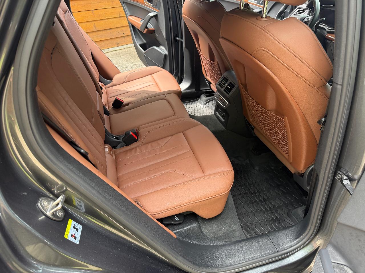 صورة مصغرة 8 لـ 2022 AUDI Q5 E 55 S LINE PREMIUM