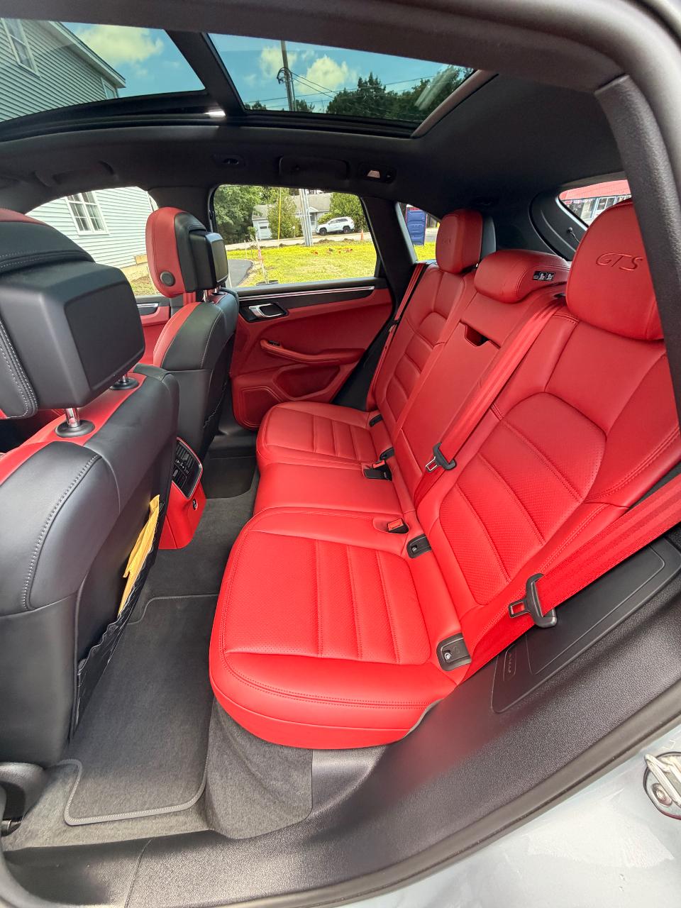 2021 Porsche MACAN MACAN GTS — миниатюра 12