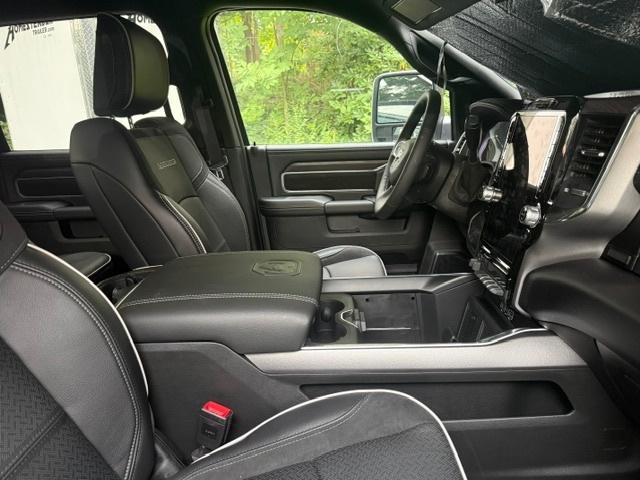 2025 RAM 2500 LARAMIE 照片 2