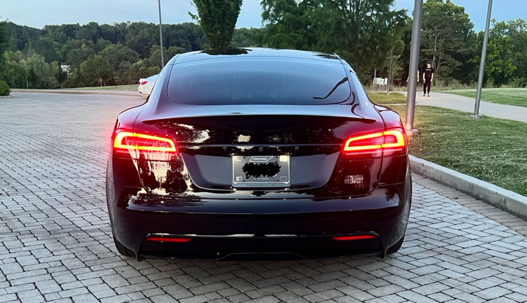 2023 Tesla MODEL S PLAID — фото 6