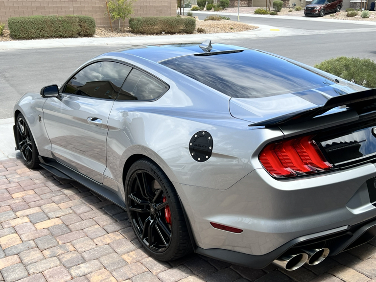 صورة 4 لـ 2020 FORD SHELBY GT500 BASE