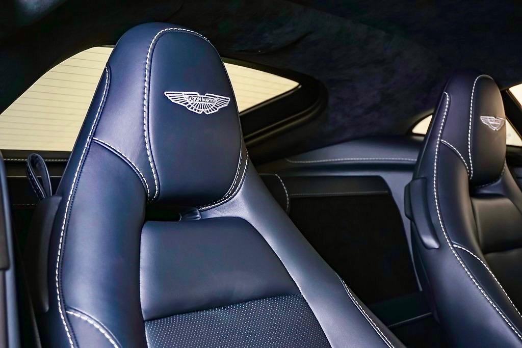 2020 Aston Martin VANTAGE BASE — фото 7