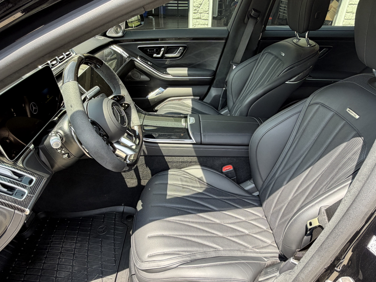صورة 5 لـ 2025 Mercedes-BENZ AMG S 63 E 4MATIC