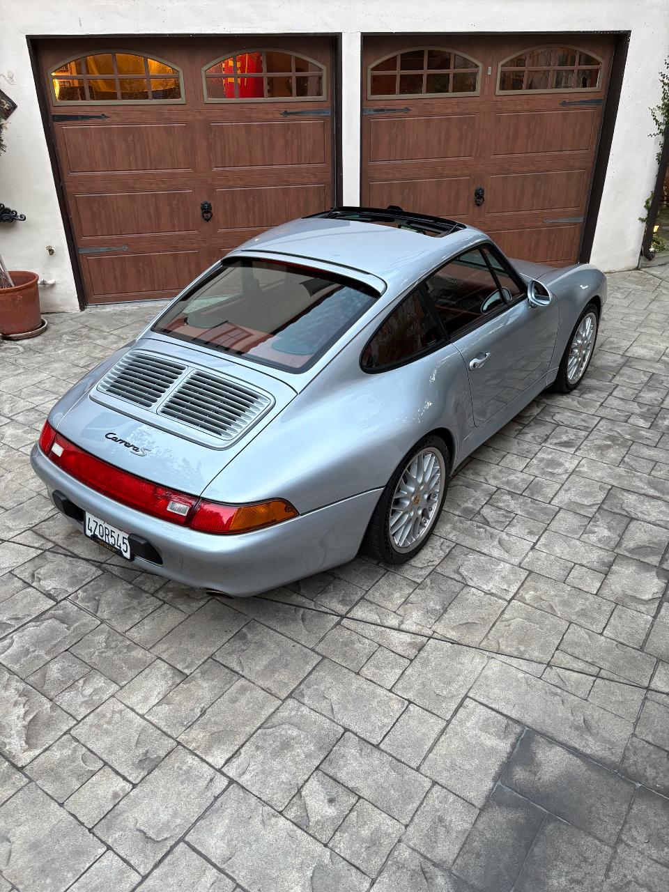 Porsche 911 main image