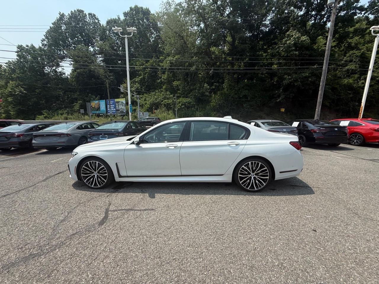 2022 BMW 750 I XDRIVE — фото 5