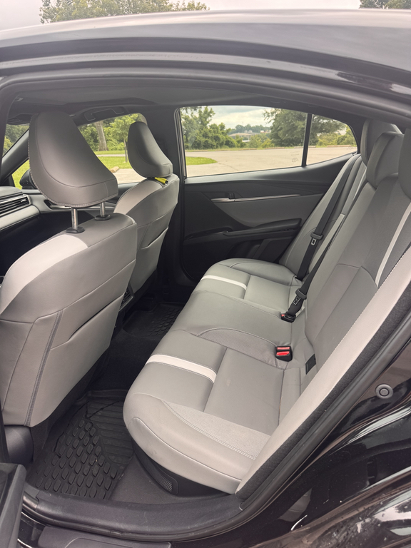صورة 10 لـ 2025 Toyota CAMRY SE