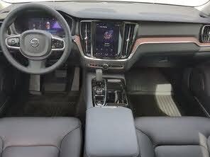 صورة 9 لـ 2024 Volvo S60 RECHARGE PLUG-IN HYBRID T8 PLUS DARK THEME