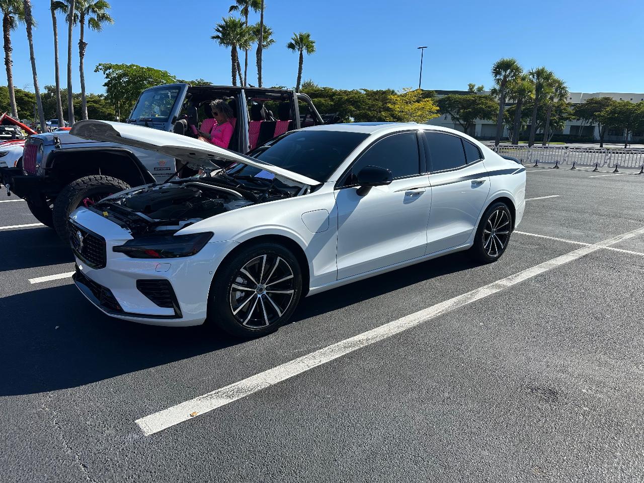 صورة مصغرة 23 لـ 2024 Volvo S60 RECHARGE PLUG-IN HYBRID T8 PLUS DARK THEME
