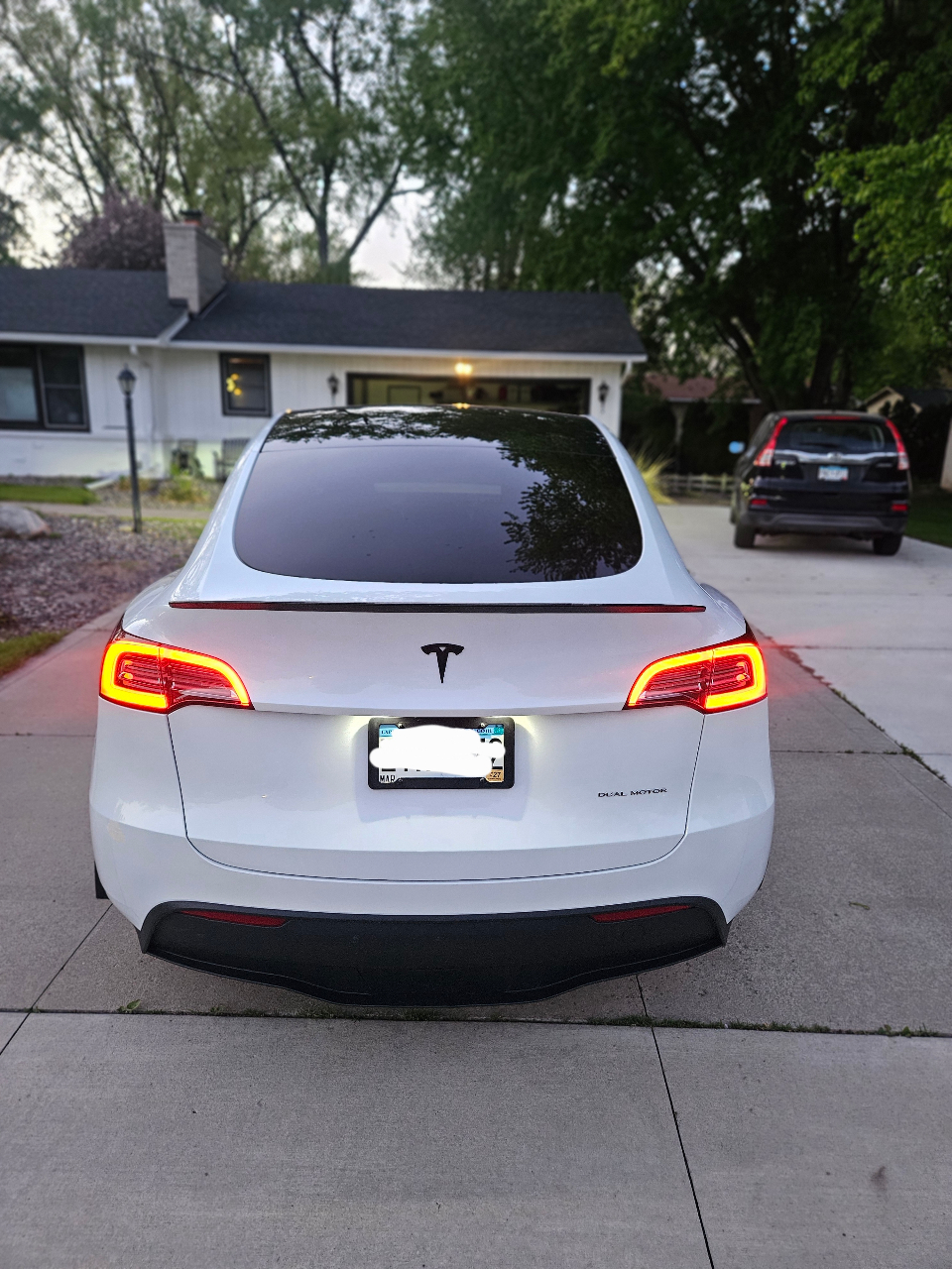 TESLA MODEL Y LONG RANGE - 3