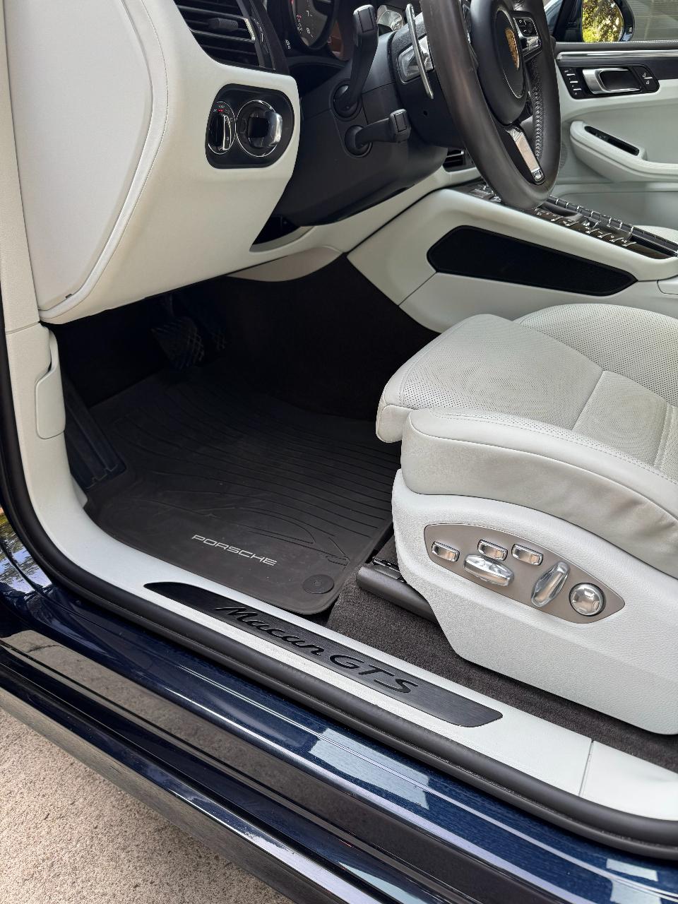 صورة مصغرة 15 لـ 2021 Porsche MACAN MACAN GTS