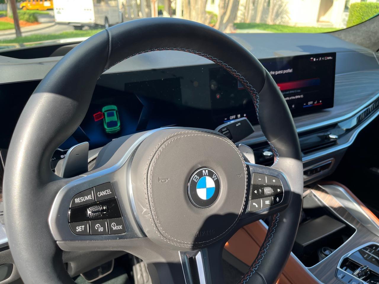 صورة 9 لـ 2026 BMW X6 M60I