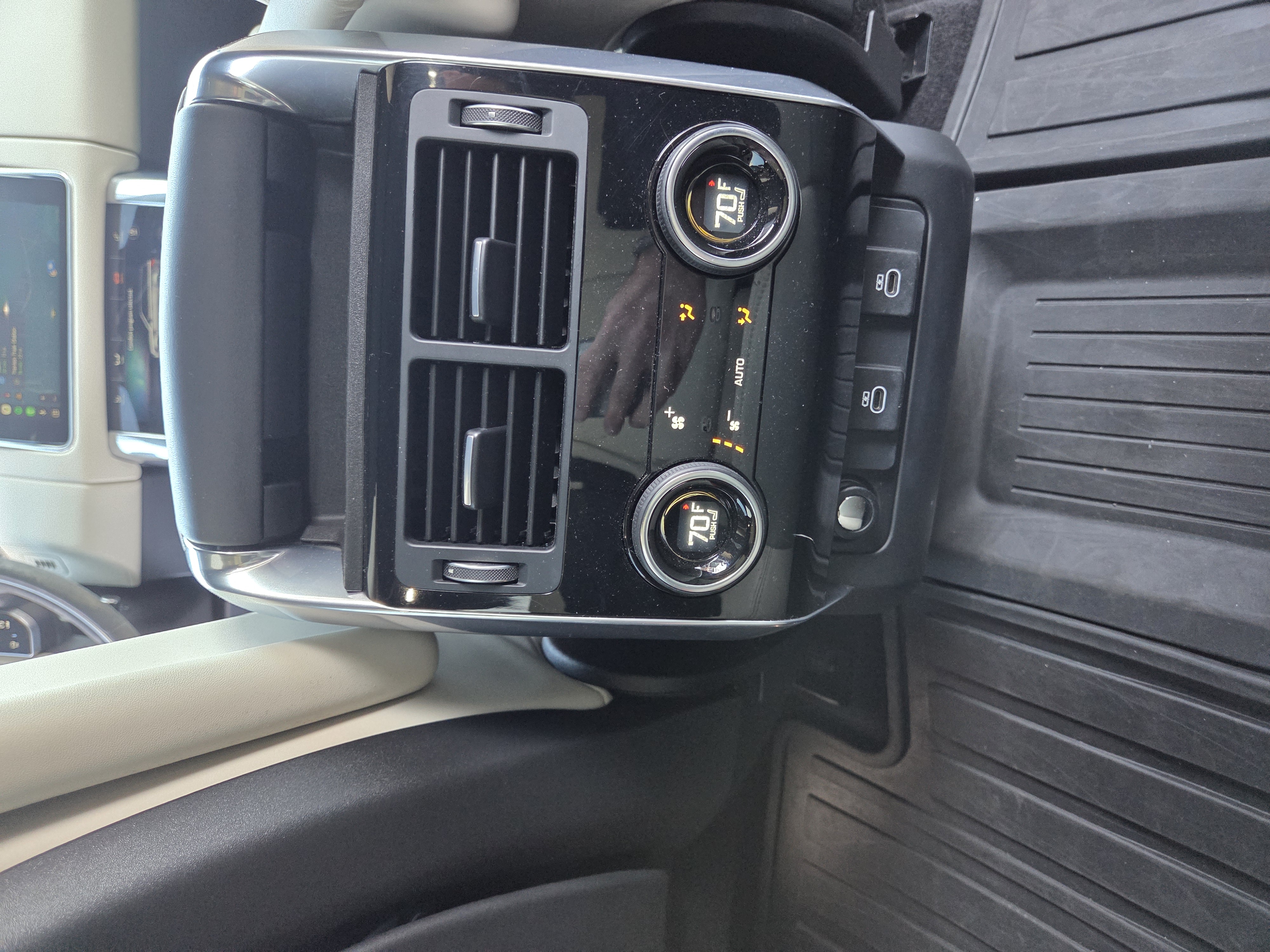 صورة 8 لـ 2022 LAND Rover RANGE ROVER SPORT HST MHEV