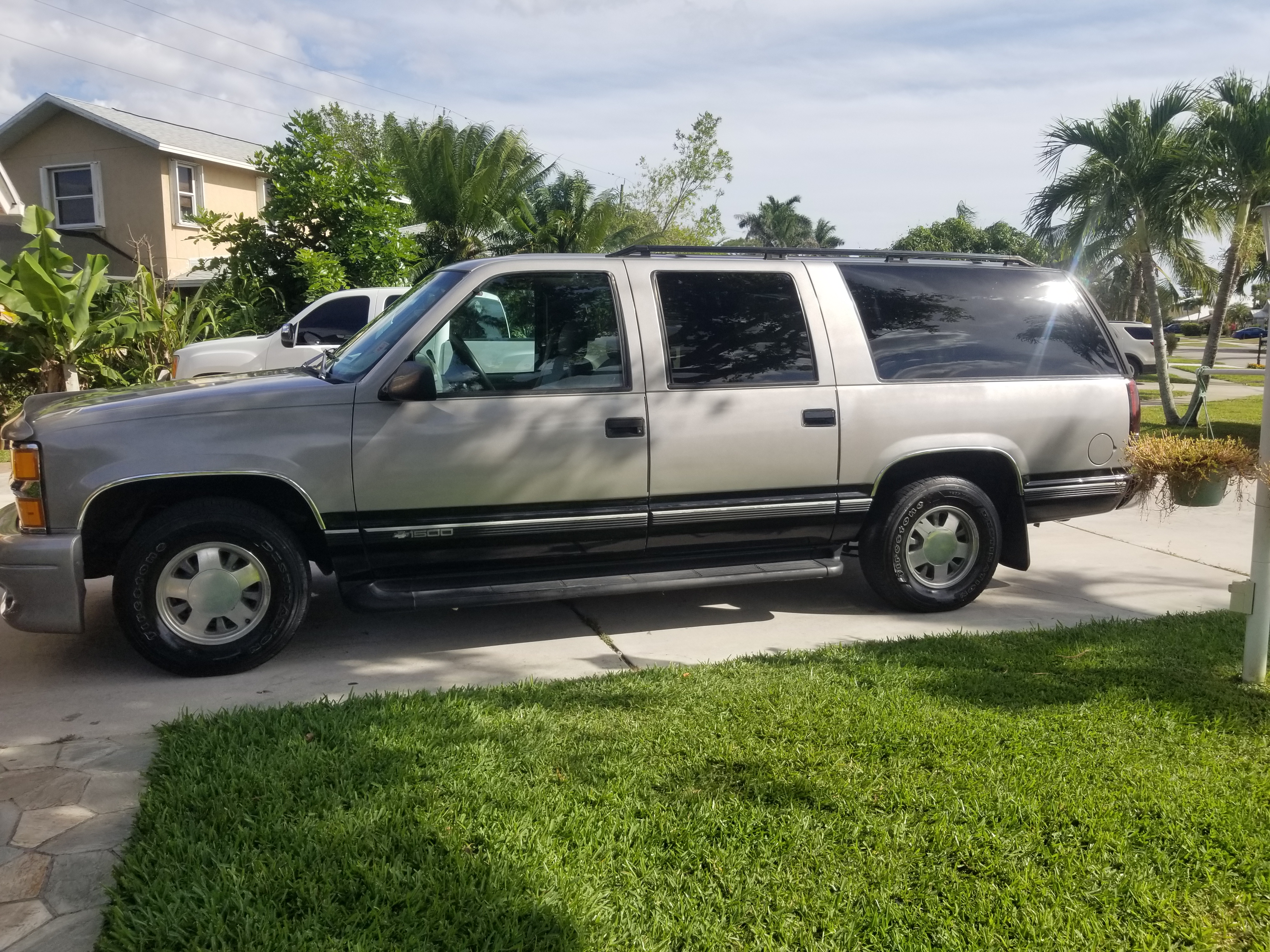 Used 1999 Chevrolet Suburban for Sale Near Me 