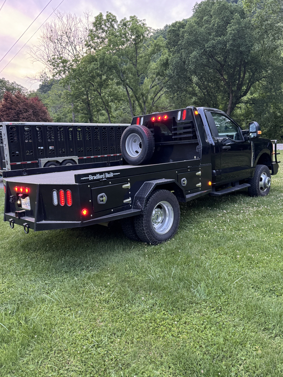 2023 FORD F-350 XLT — миниатюра 2