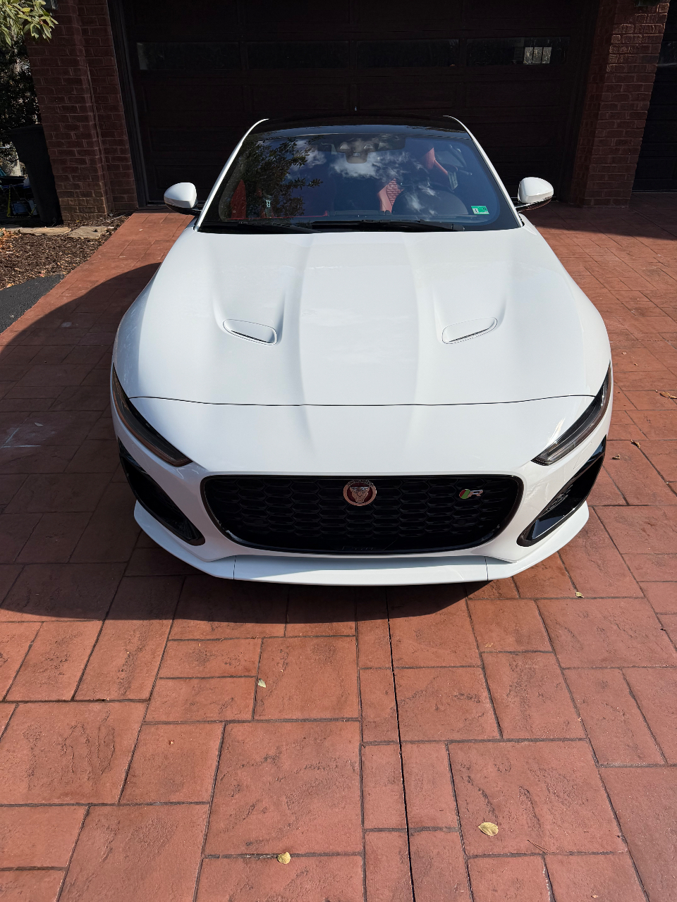 صورة 1 لـ 2023 Jaguar F-TYPE R