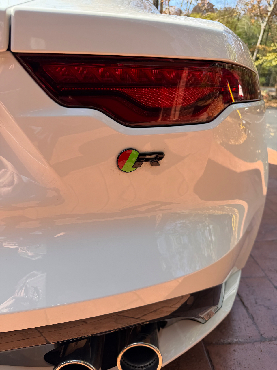 صورة مصغرة 29 لـ 2023 Jaguar F-TYPE R