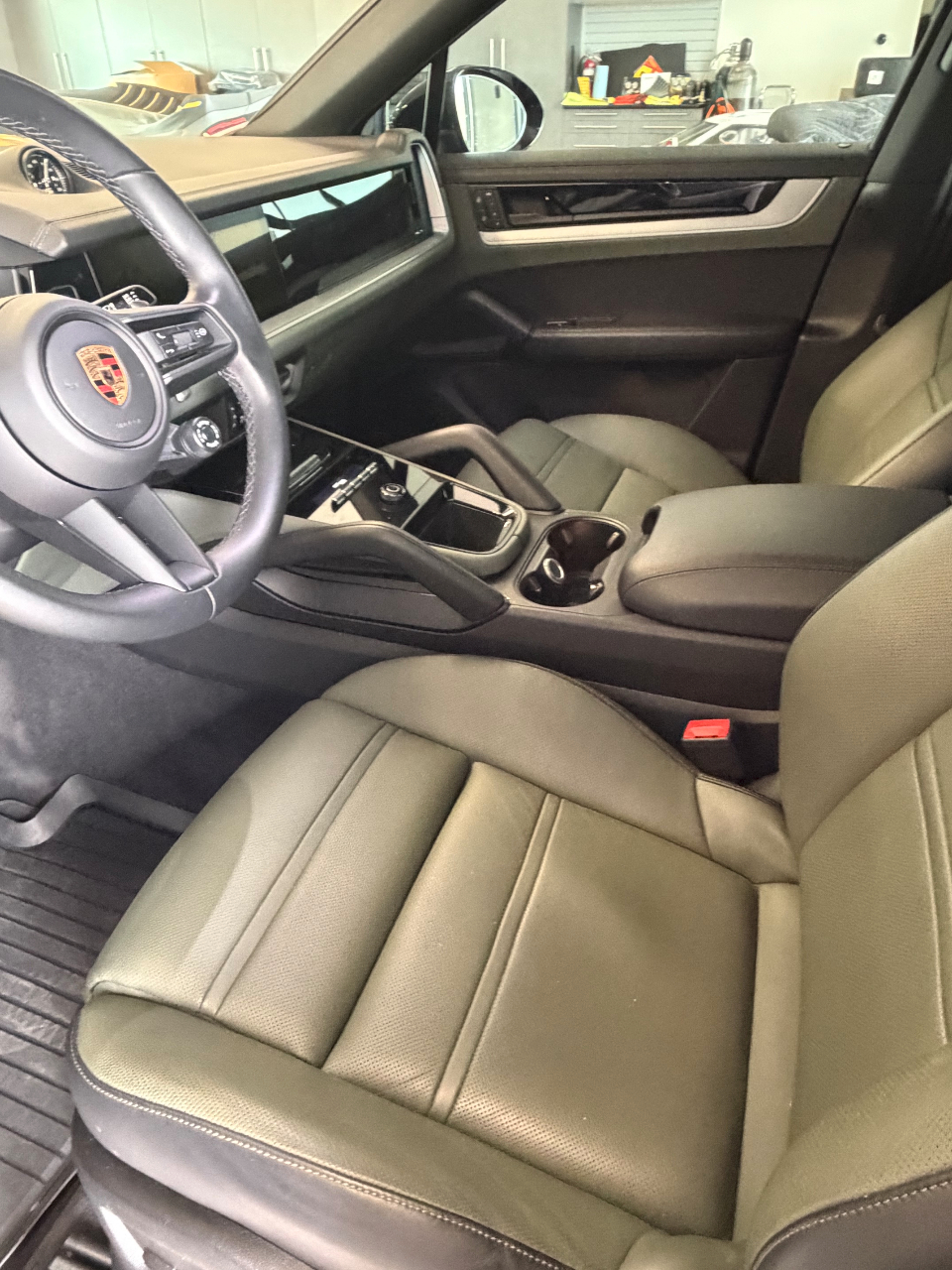 2024 Porsche CAYENNE 照片 2