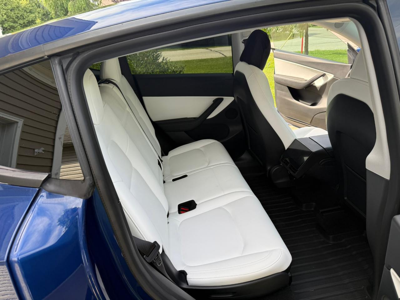 2021 Tesla MODEL Y LONG RANGE — миниатюра 11