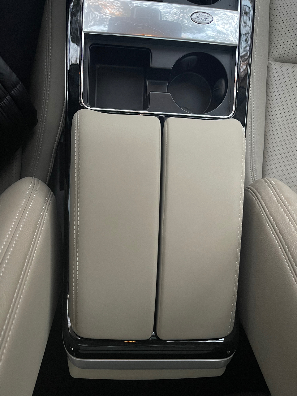 2023 LAND Rover RANGE ROVER VELAR P250 S — фото 5