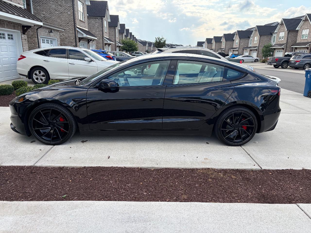 2026 Tesla MODEL 3 PERFORMANCE AWD 缩略图 7