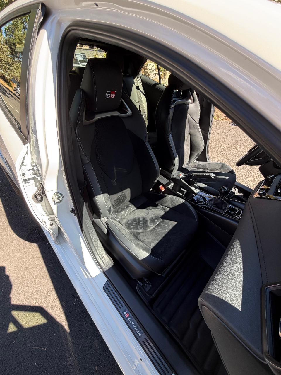 صورة مصغرة 12 لـ 2024 Toyota GR COROLLA PREMIUM