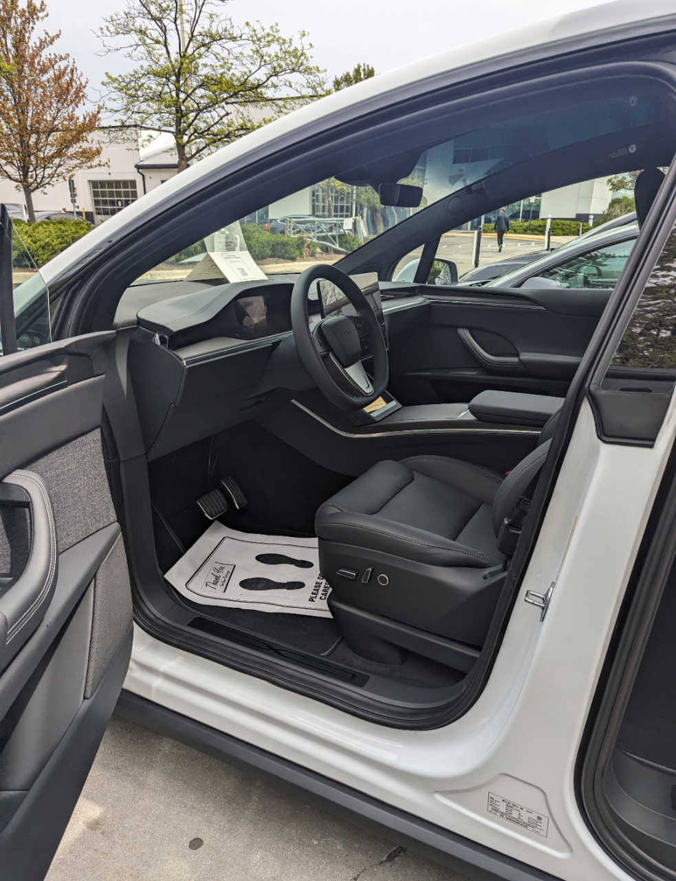 صورة 8 لـ 2024 Tesla MODEL X LONG RANGE