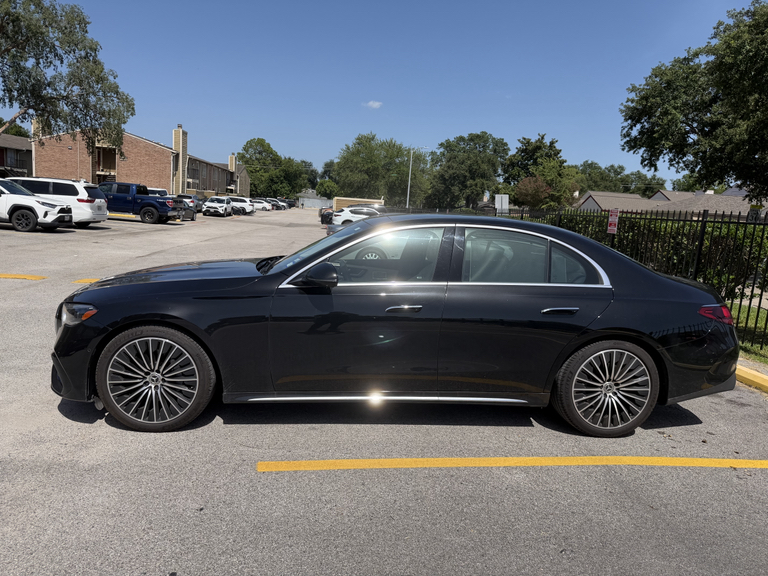 صورة 2 لـ 2026 Mercedes-BENZ E-CLASS